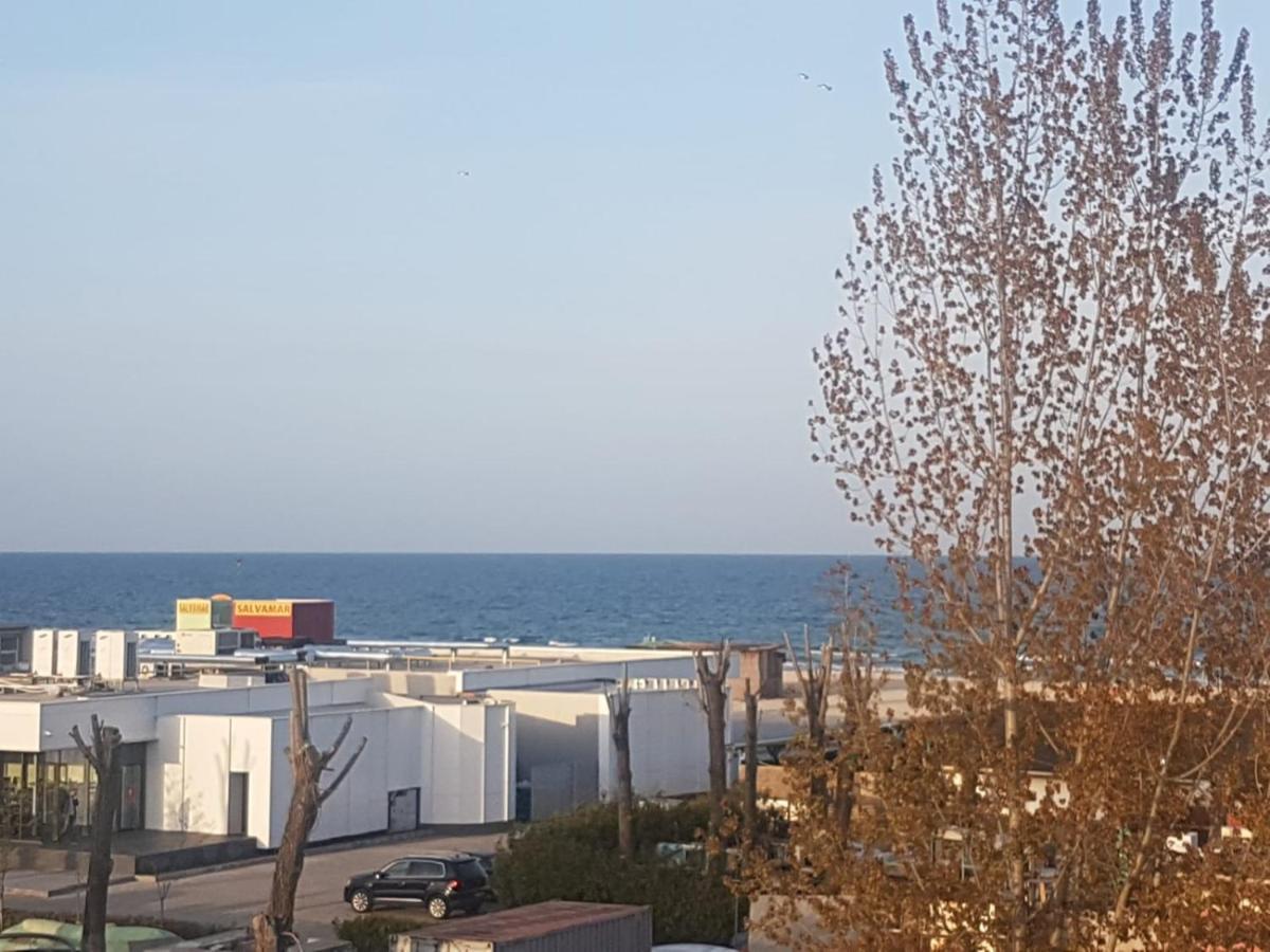 Vila Regal Mamaia Luaran gambar