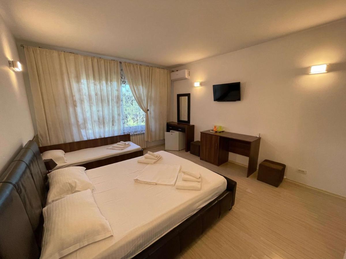 Vila Regal Mamaia Luaran gambar
