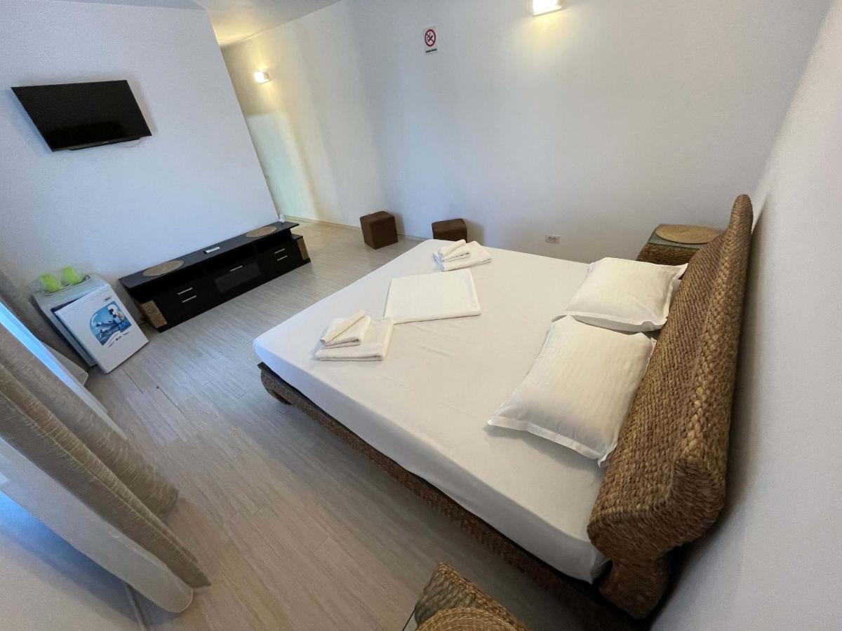 Vila Regal Mamaia Luaran gambar