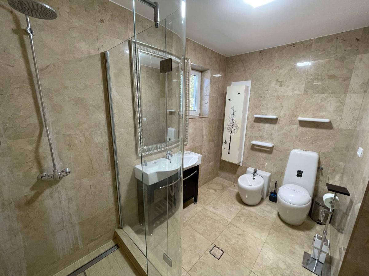 Vila Regal Mamaia Luaran gambar