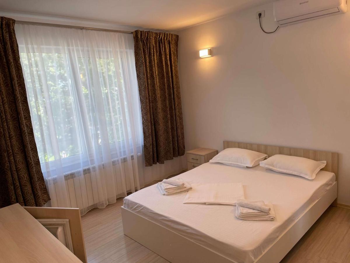 Vila Regal Mamaia Luaran gambar