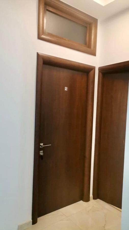 Vila Regal Mamaia Luaran gambar